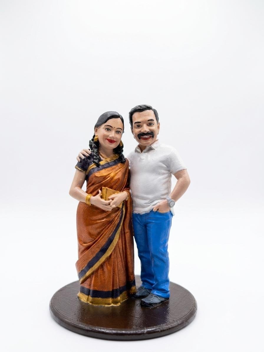 COUPLE FIGURINE